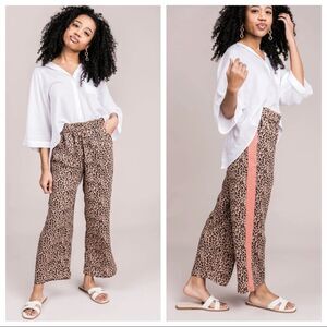 NWT BB Dakota Leopard Cropped Crepe Pants